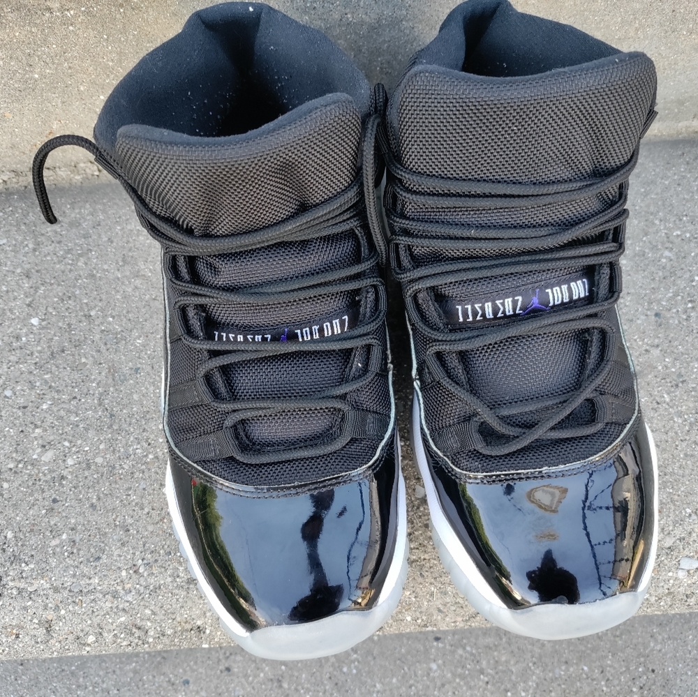 Jordan 11 Retro Space Jam BG